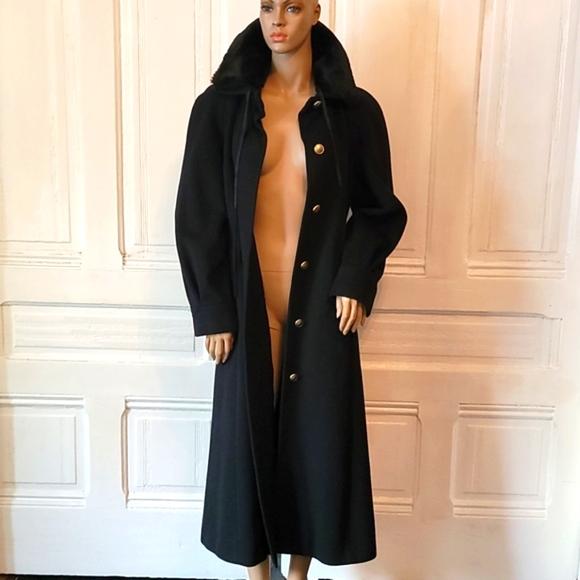 NINA RICCI Paris Overcoat - Picture 4 of 16